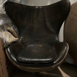Leather Swivel Chairs 