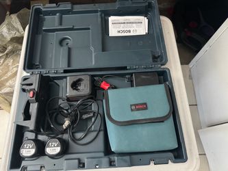 Bosch laser case with batteries and charger ( laser is missing)