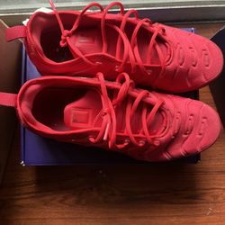 Red Vapormax Plus Size 11 Good Condition 