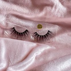 Lashes