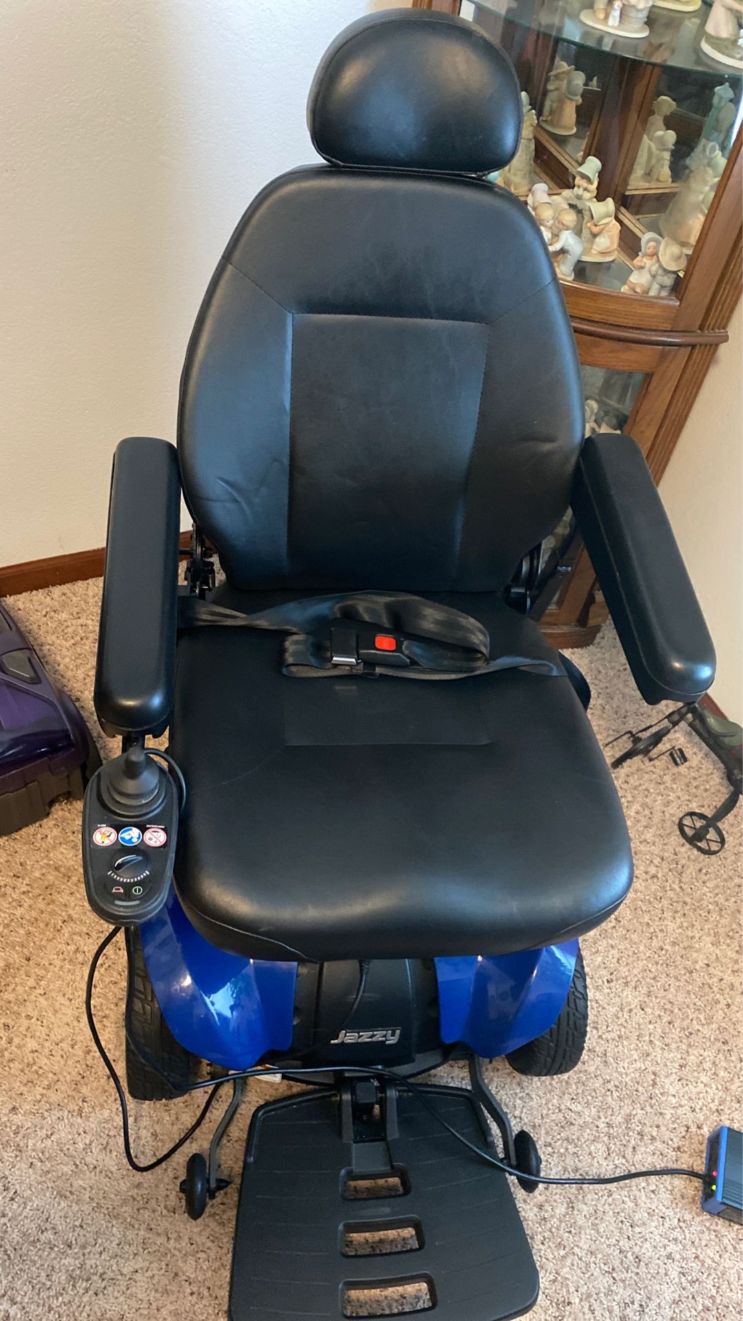 Like New JAZZY- ( Select Elite) HIGH BACK SCOOTER- $600