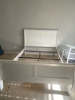 full-size sleigh bedframe