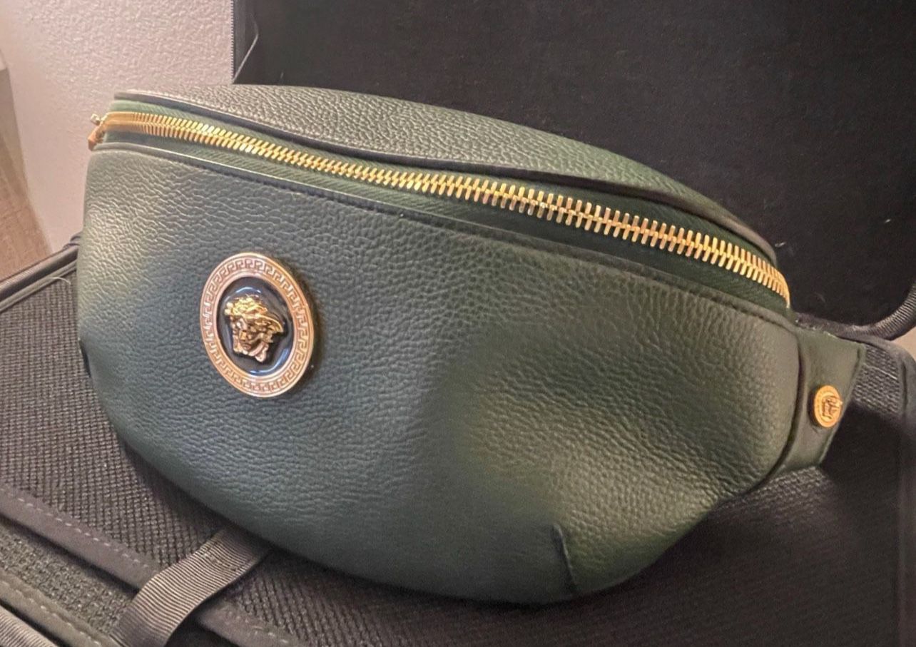 Versace Grainy Calf Leather Green Belt /Waist/Body Bag 102884 Italy