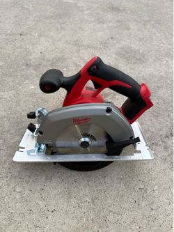 Milwuakee m18 6 1/2in circular saw (tool only)