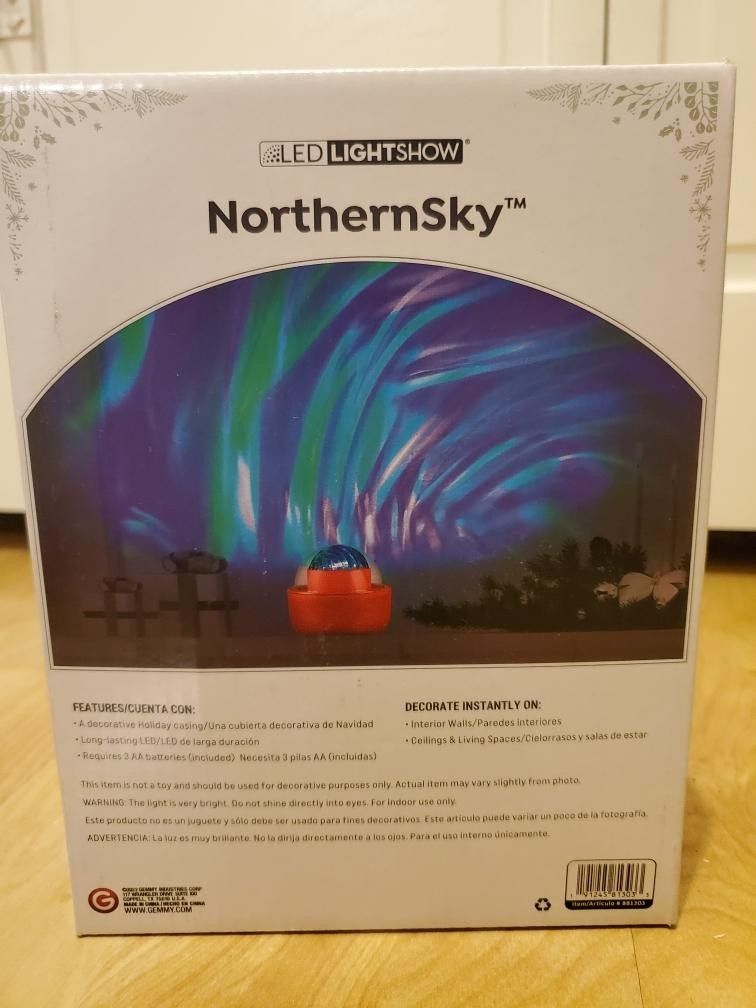 Gemmy Northern Sky LED Light Show