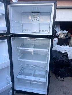 GE Refridgerator
