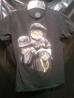 Men's Short Sleeve Cat Rapper Graphic T Shirt.