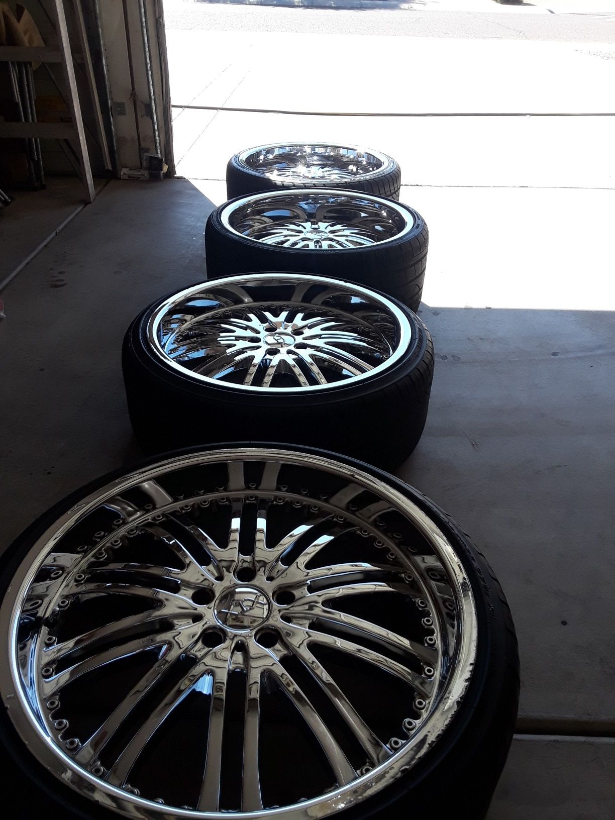Chrome offset 22inch rims for Sale in Laveen Village, AZ - OfferUp