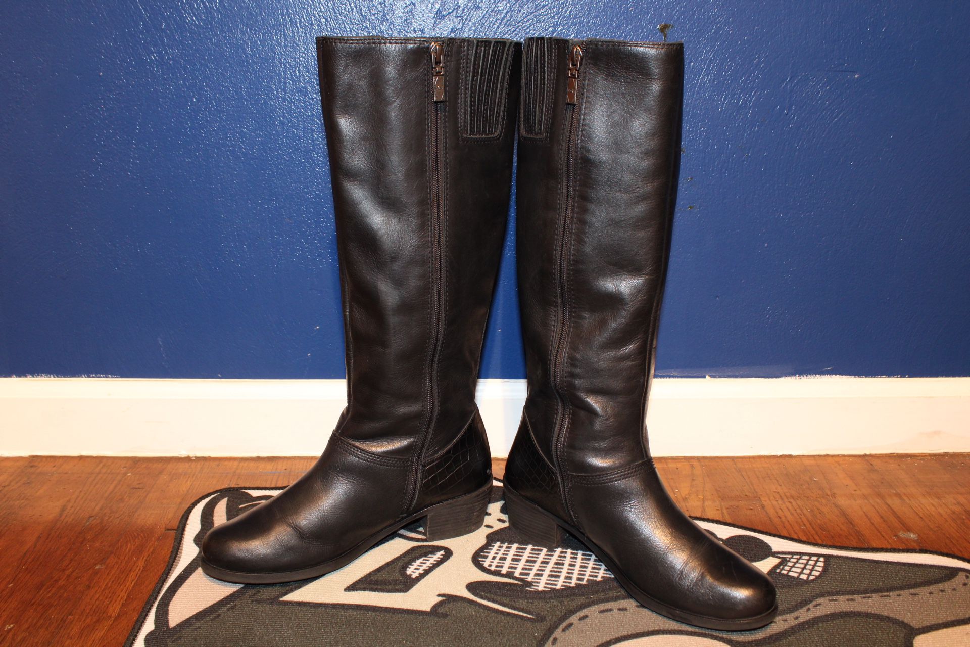 *Best Offer*  UGG Australia BARTON CROCO BLACK LEATHER EQUESTRIAN Riding Tall BOOTS 1013029 