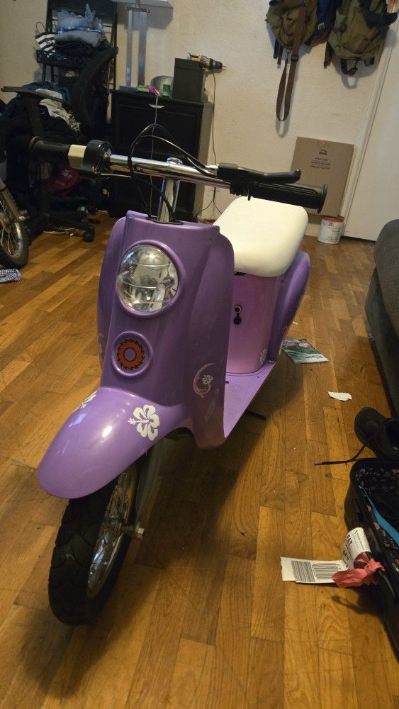 Razor Moped Kiki