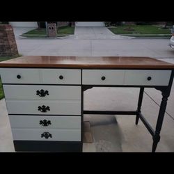 Custom Made And Refurbished Furniture 