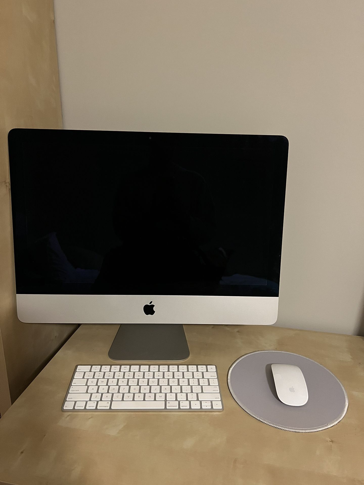 Apple iMac Desktop Computer 