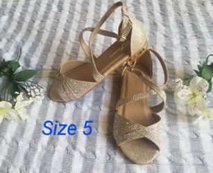 Girls sandals