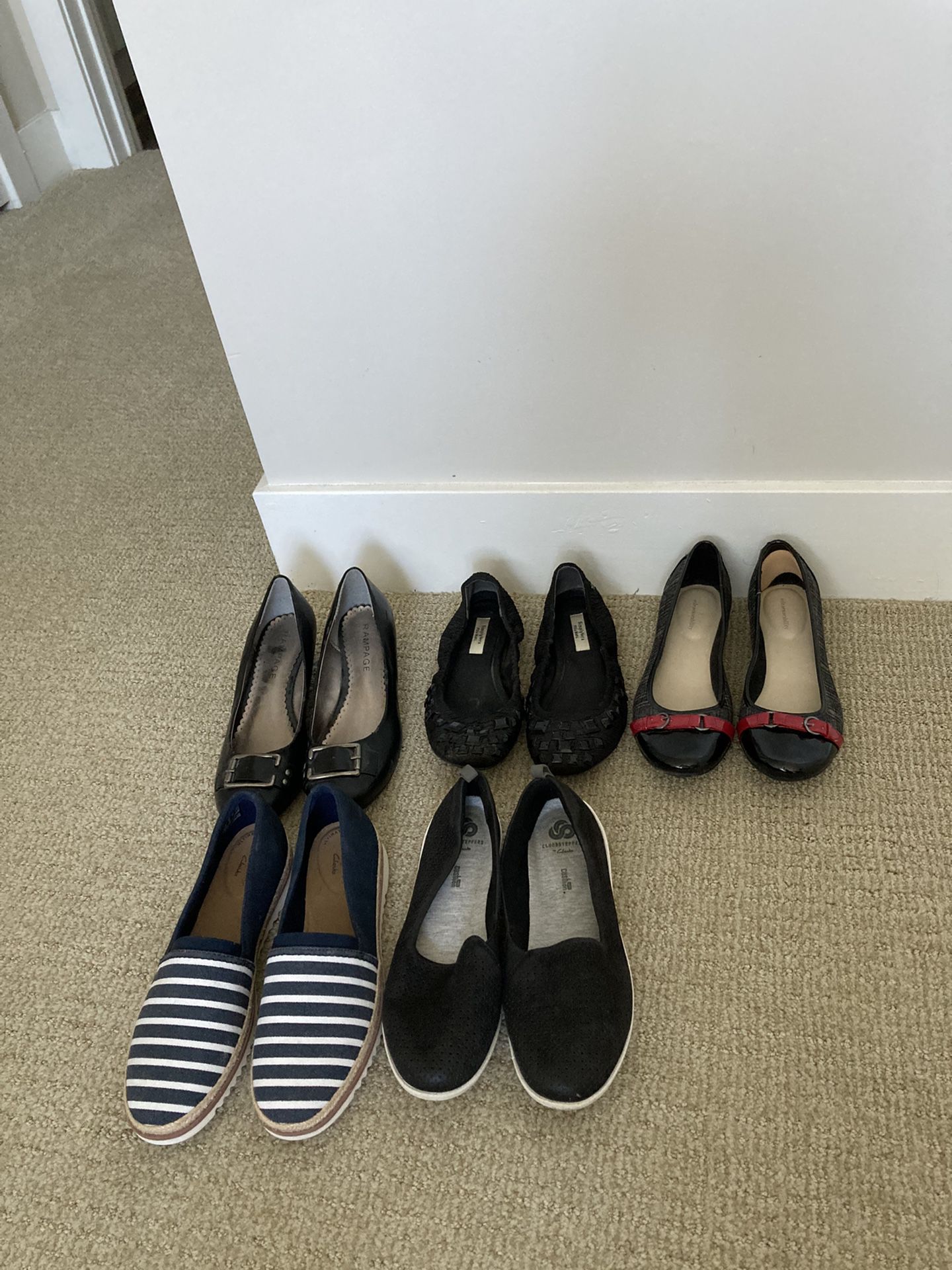 Womens flat shoes size 7-8.5