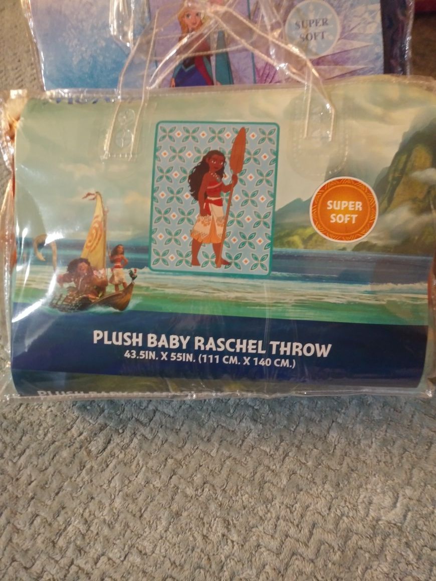 Moana plush raschel throw baby blanket