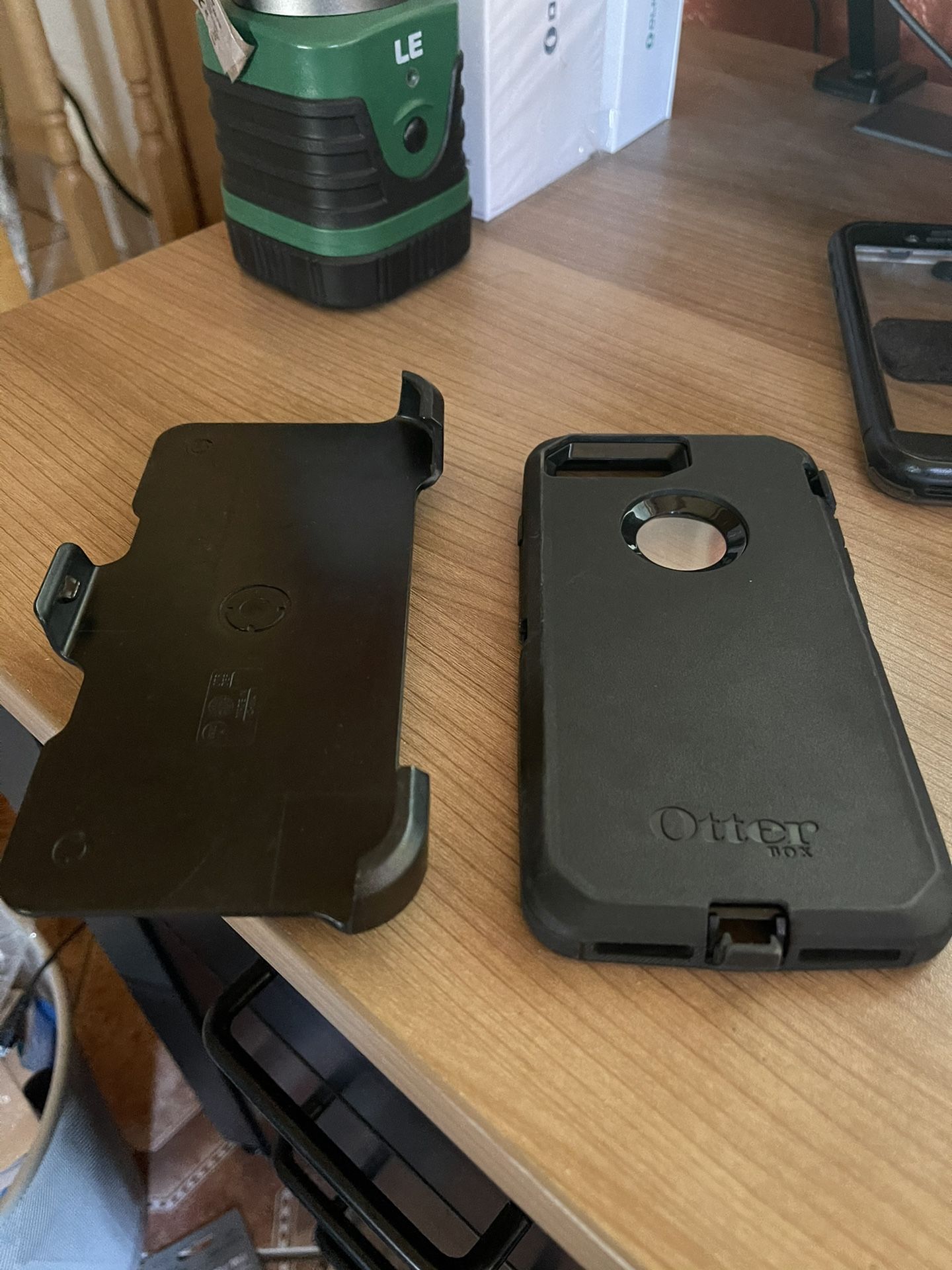 iPhone 7plus/8plus Cases (Otterbox / Lifeproof)