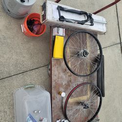 Wheelset 26" Shimano Nexus Sg-8r31 8 speed internal geared hub rear. Front wheel with sealed bearing Novatech hub