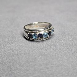 925 Silver Ring With 6 Genuine Blue Gemstones Size 4.75