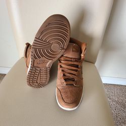 Nike Dunks Size 10.5 Women's 