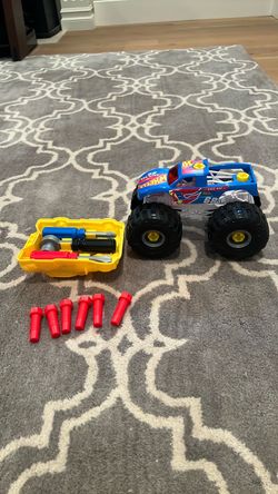Hot Wheels Monster Truck Race Car