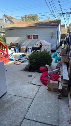 Garage sale!!