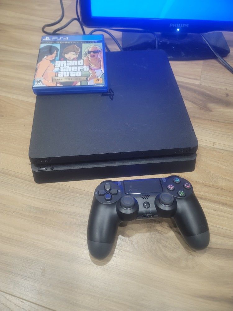 PLAYSTATION 4 SLIM WITH GTA TRILOGY 100% 