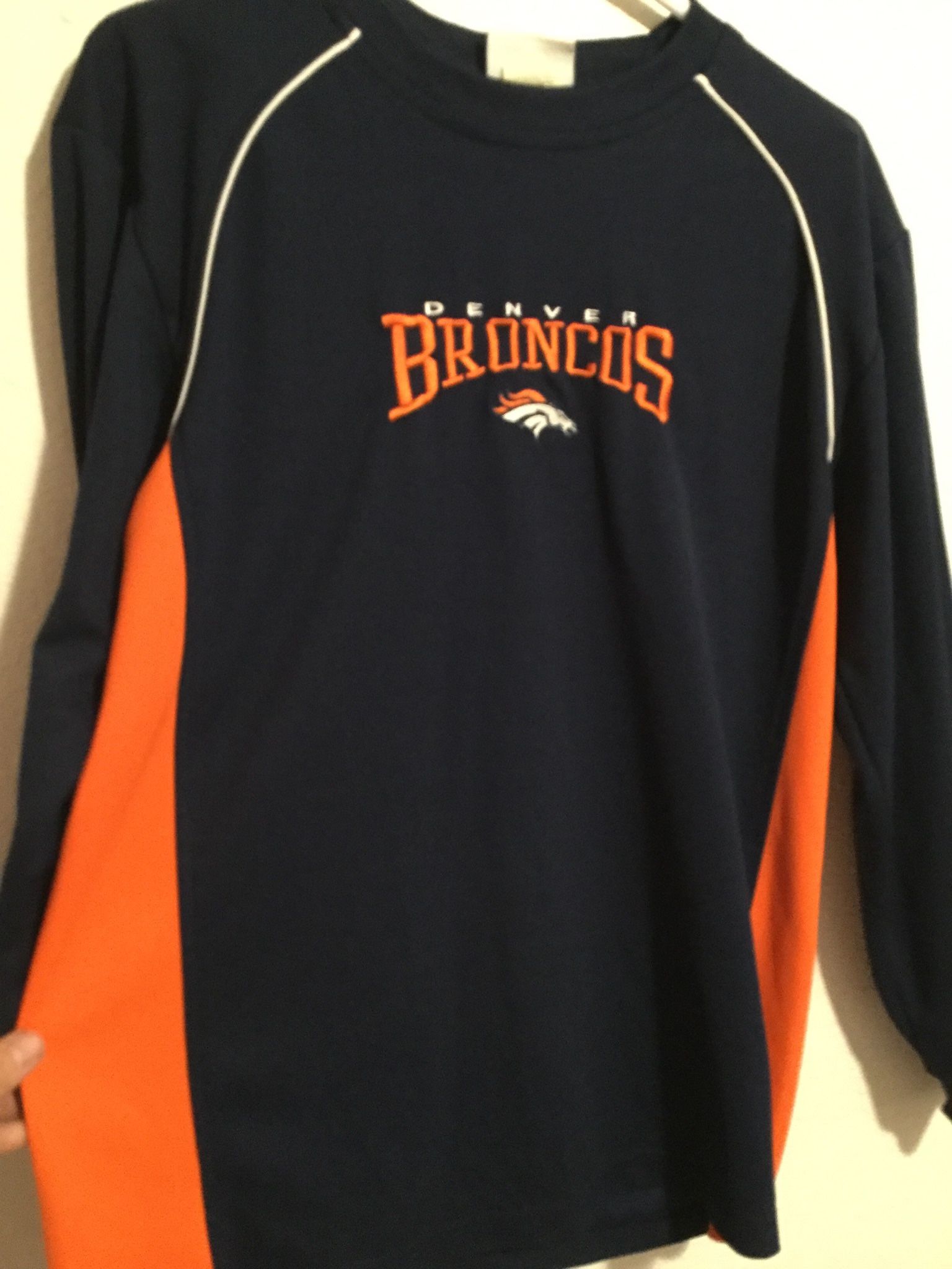 VINTAGE Broncos NFL Medium Tee 
