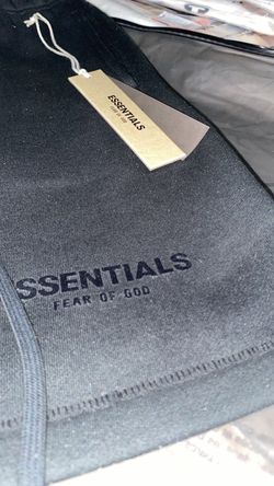Essentials short Size M