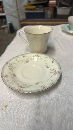 Petite Mikasa Bone Japan