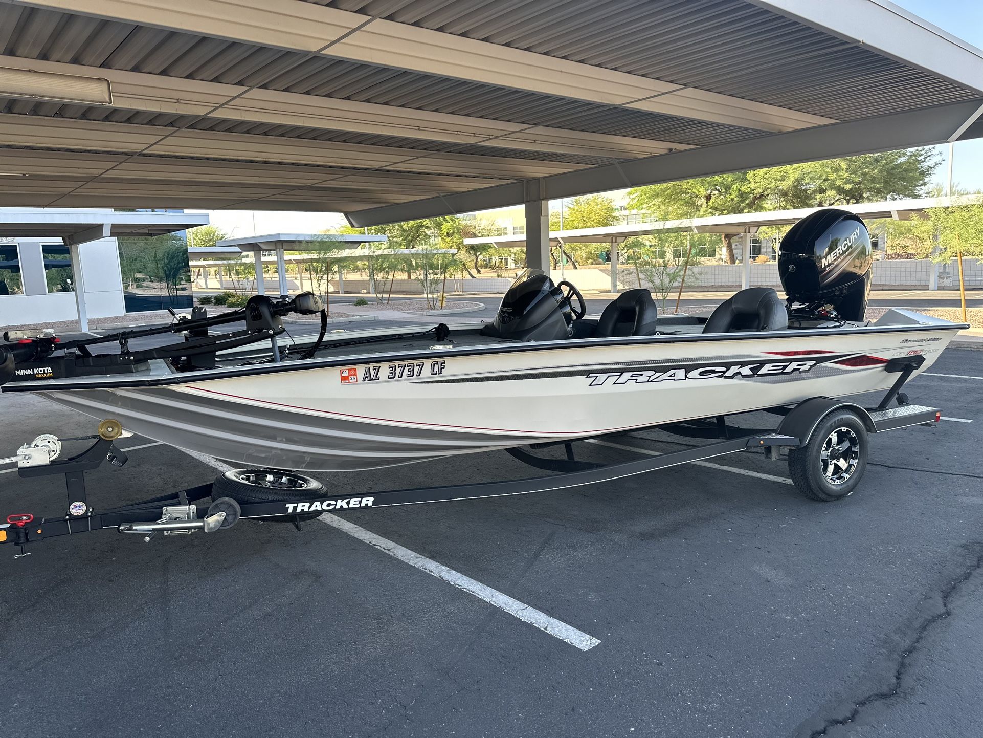 2019 Tracker Pro Team 195 TXW Tournament Edition Tracker Pro Team 195 TXW Tournament Edition Mercury 150hp Xs four stroke