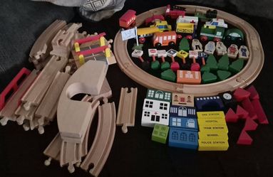 Wooden train set 🚆 🚉