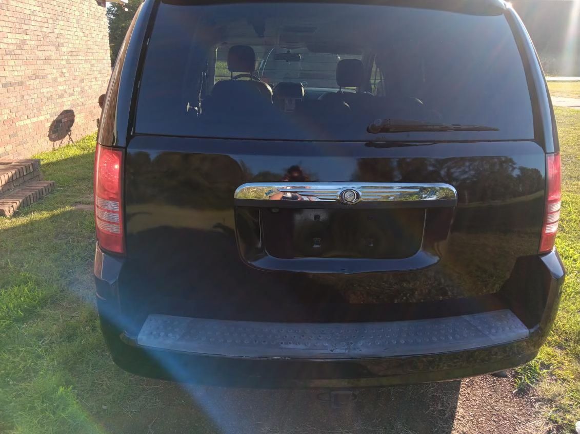 2010 Chrysler Town & Country