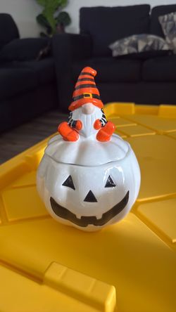 Pumpkin jar