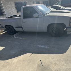 Trade- Camaro- Charger -dodge Magnum-2door Tahoe 