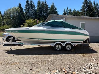 SeaRay 20’ overnighter