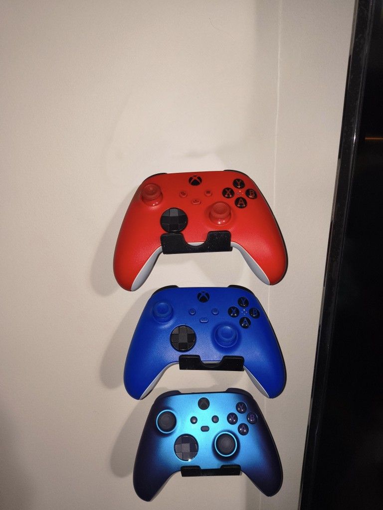 Xbox Series X Controllers