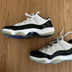 Nike Air Jordan 11 Retro Low White Black Dark Concord Size 9.5, 2014. With Box.