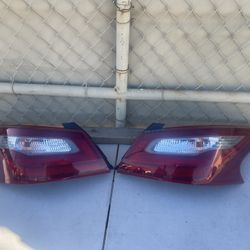2016-2018 Nissan Altima Right And Left Tali Light OEM
