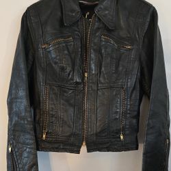VTG. Lesco Black Leather Biker Women's Jacket Heavy Weight Tight Fit  Linned  70's