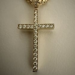 18k Gold Cross Pendant With Diamonds