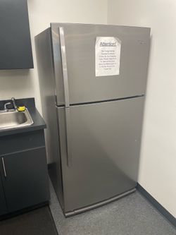 Refrigerator