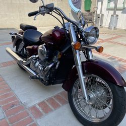 Honda Shadow Aero VT750 Motorcycle 2006 Low Mileage