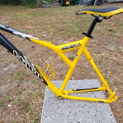 Haro Escape 8.3 Frame Mountain Mix 19.5 Frame for Sale in Melbourne FL OfferUp