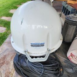Potable  satellite Dish And Receiver