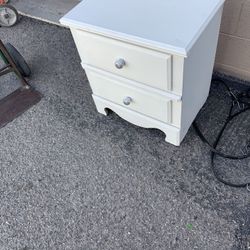 TWIN SIZE BEDROOM SET:  BED, DRESSER , NIGHTSTAND 