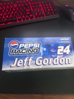 Jeff Gordon #24 2000 Pepsi Action Racing 1:24 Monte Carlo Die-Cast Stock Car