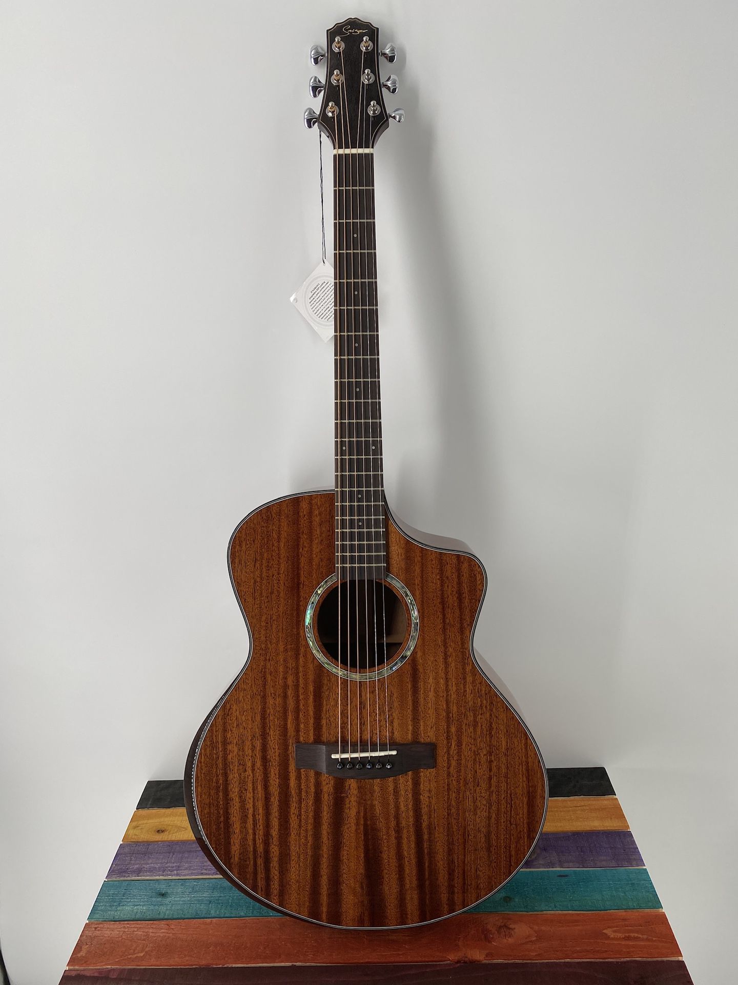 Acoustic Guitar Smiger M-F1SS Acoustic Guitar Cutaway Solid Woods High Quality Killer Price Free Deluxe Gigbag
