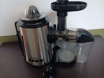 Juicer extruder combo