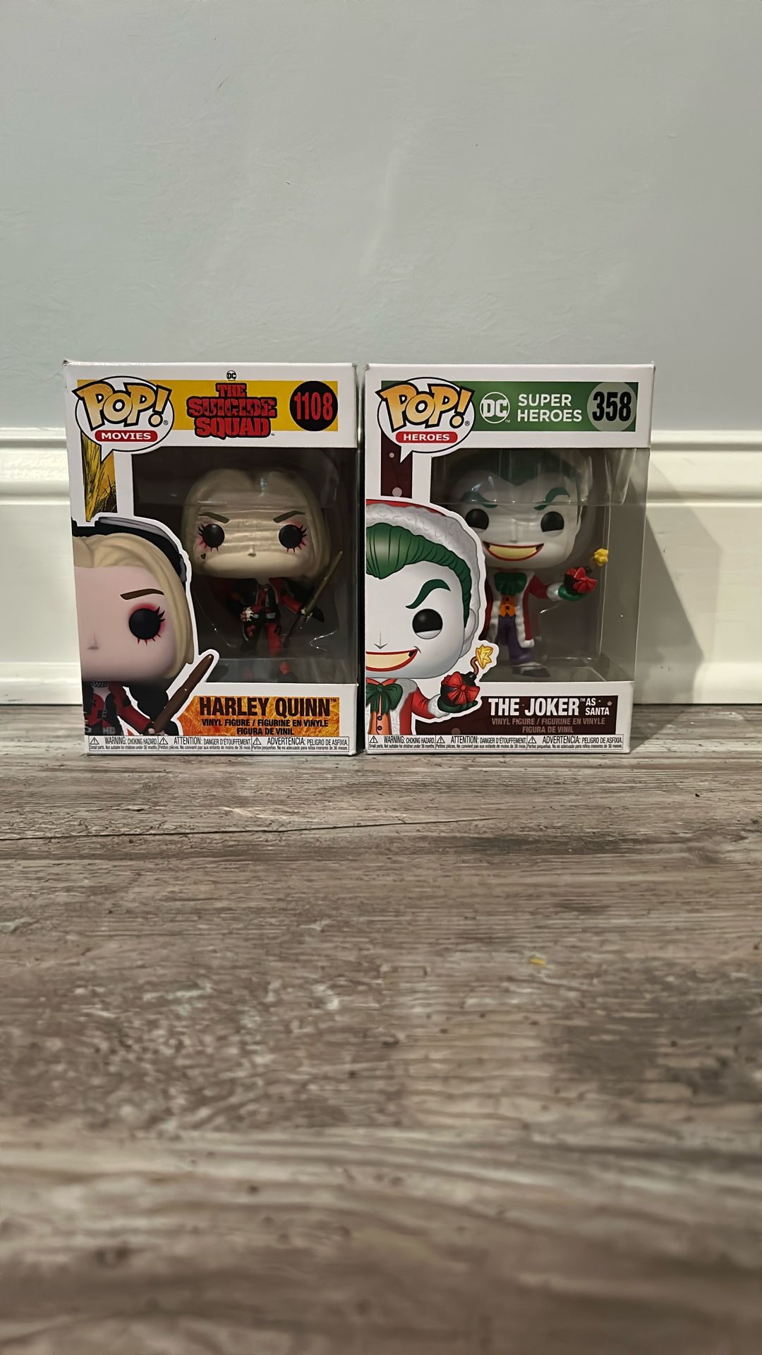 Harley Quinn And The Joker As Santa Funko Pop