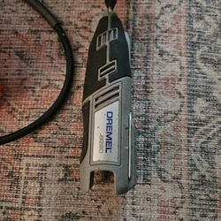 Dremel 8220 With Battery And Charger , Tons Of Accessories